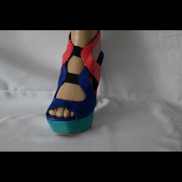 Jessica Simpson  multi-color high heels - Picture 2 of 5